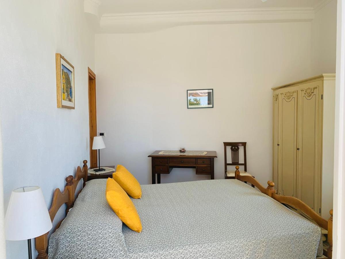 Pensione Casa Verde Sant'Angelo  Exteriör bild