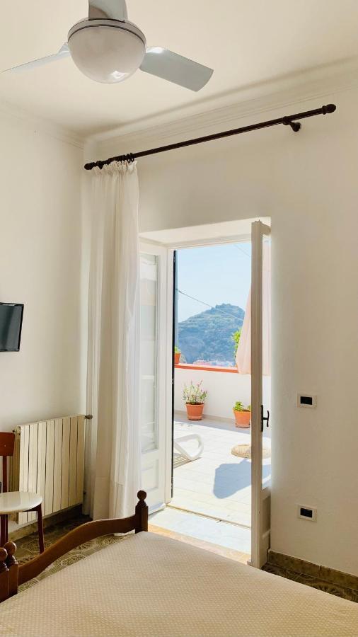 Pensione Casa Verde Sant'Angelo  Exteriör bild